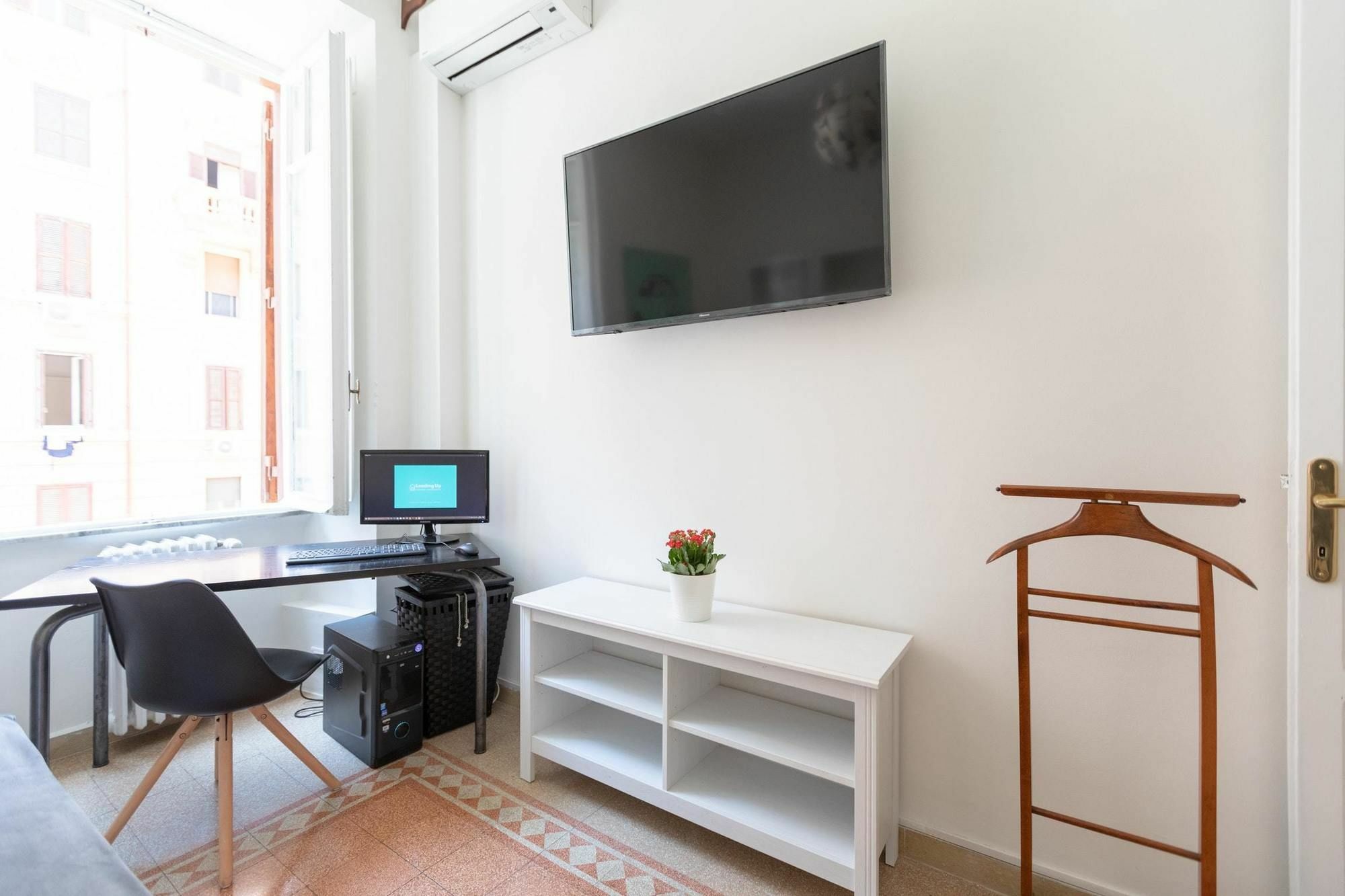 With One Bedroom In Roma, With Wifi *